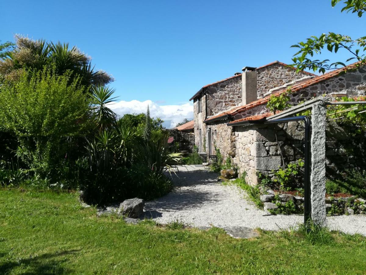 O Curralino Guest House Vilacoba Luaran gambar