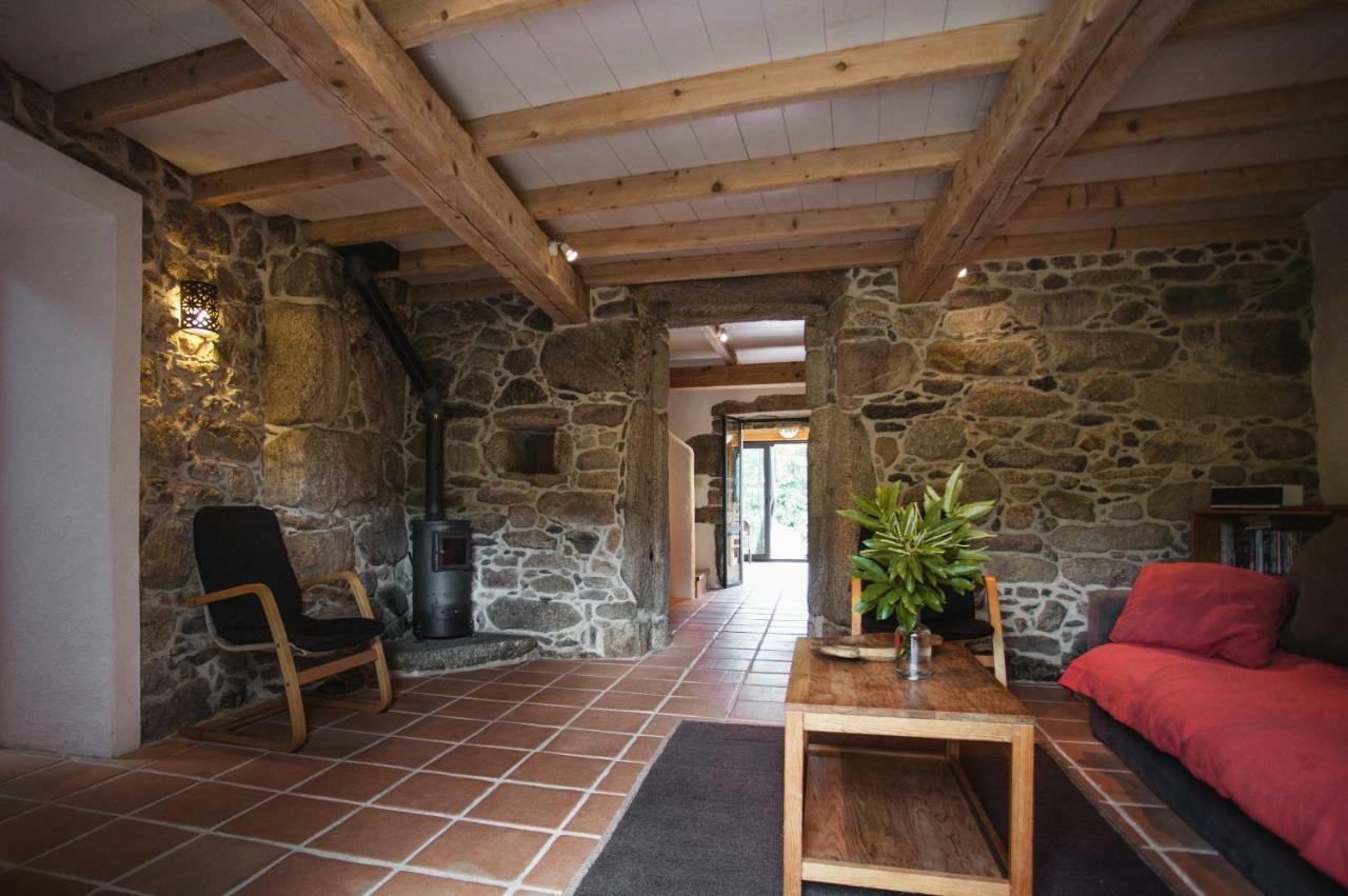 O Curralino Guest House Vilacoba Luaran gambar